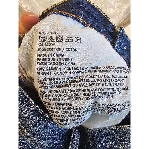 Urban Outfitters Women's Low Rise Cuffed Denim Shorts Cotton Blue Size 24 - Picture 4 of 6